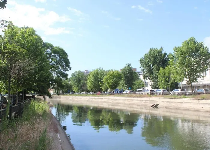 Holidays Host Splaiul Unirii Bucureşti